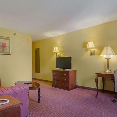 Surestay Plus Hotel By Best Western Durham Medical Center מראה חיצוני תמונה