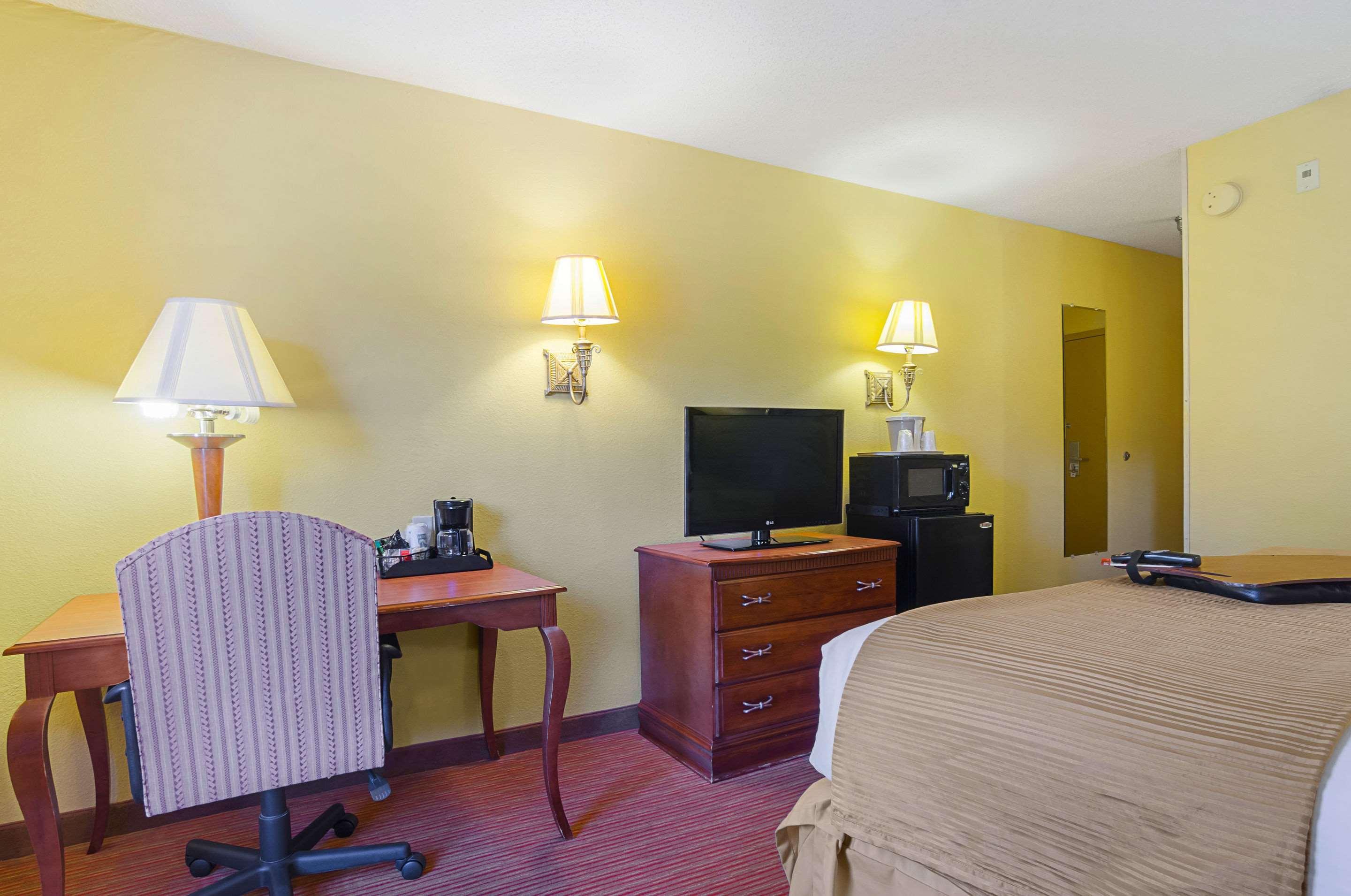 Surestay Plus Hotel By Best Western Durham Medical Center מראה חיצוני תמונה