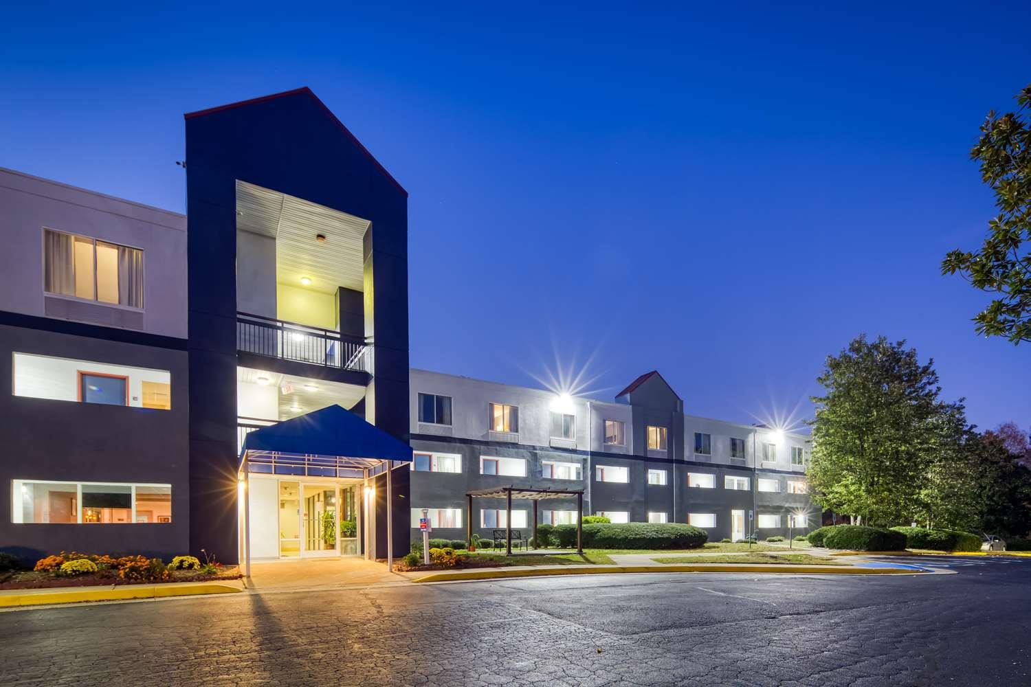 Surestay Plus Hotel By Best Western Durham Medical Center מראה חיצוני תמונה