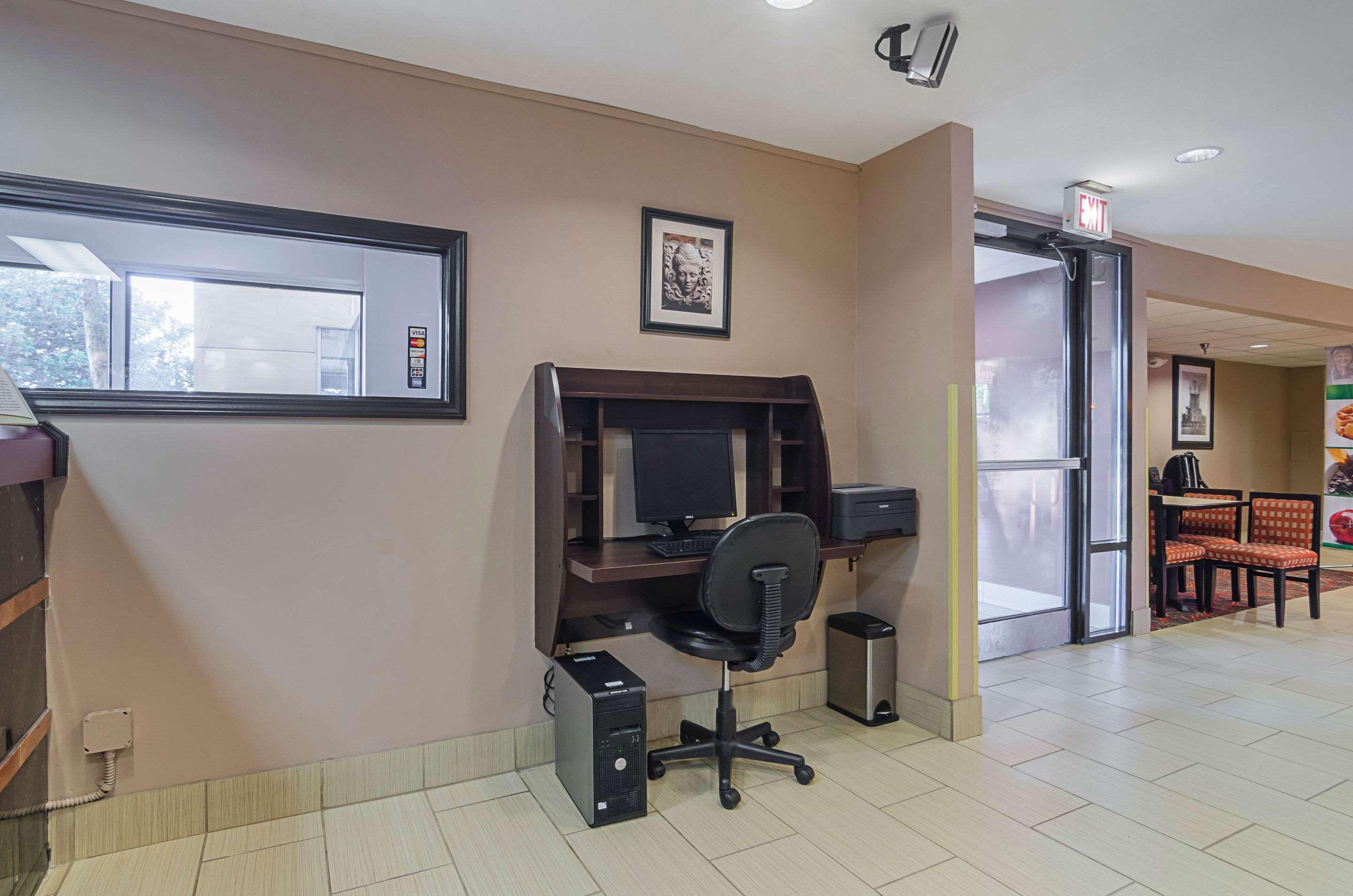 Surestay Plus Hotel By Best Western Durham Medical Center מראה חיצוני תמונה