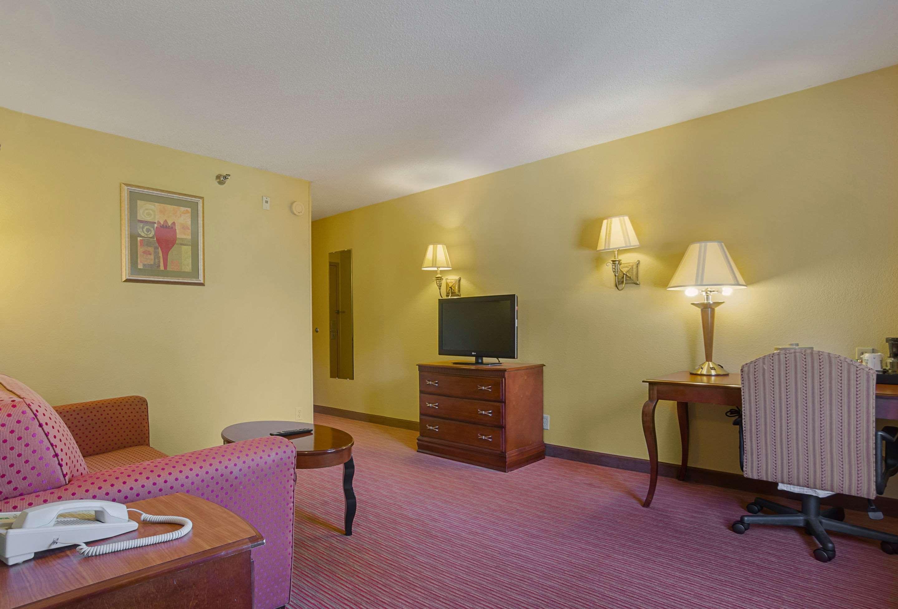 Surestay Plus Hotel By Best Western Durham Medical Center מראה חיצוני תמונה