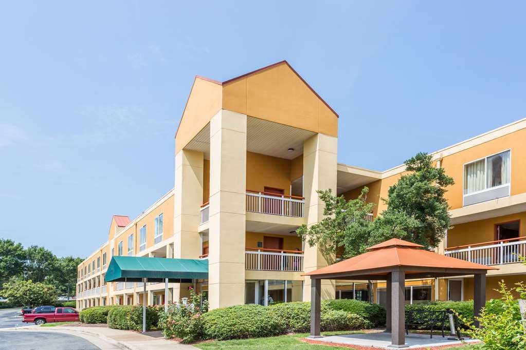 Surestay Plus Hotel By Best Western Durham Medical Center מראה חיצוני תמונה